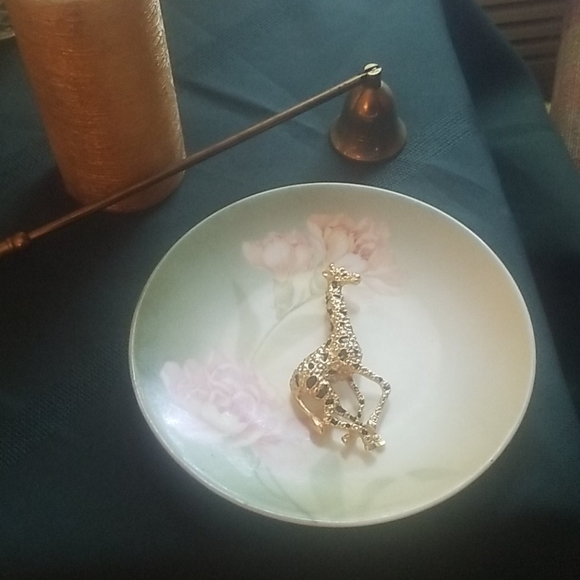 Quality Jewelry - Picture 3 of 4